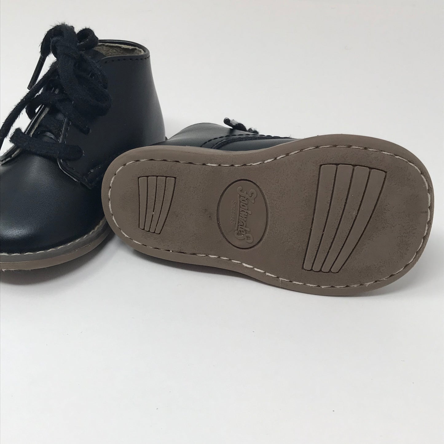 Footmates Todd Lace Up Bootie Black Size 3.5W