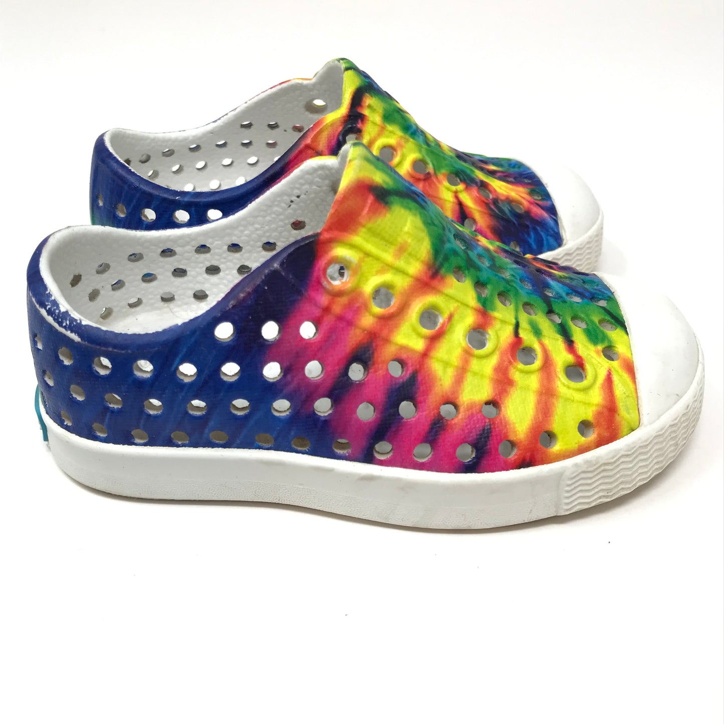Native Jefferson Slip On Waterproof Sneakers Shoes Boy Tie Dye Size 4